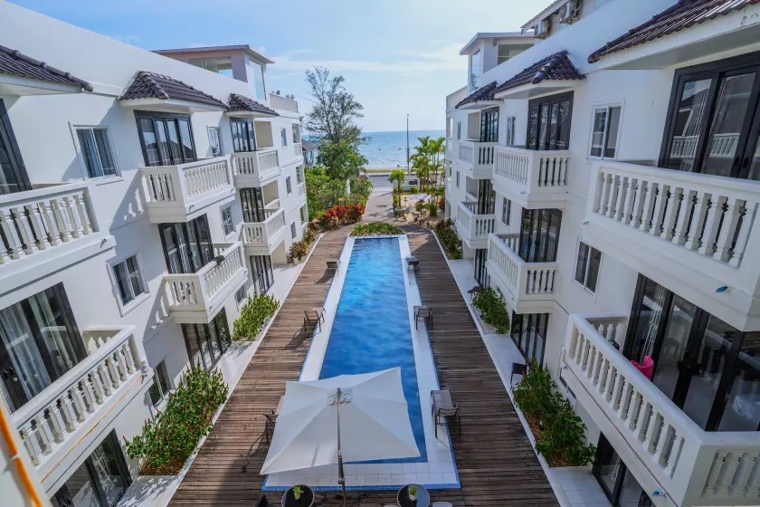 Mary Beach Hotel & Resort - Image 1