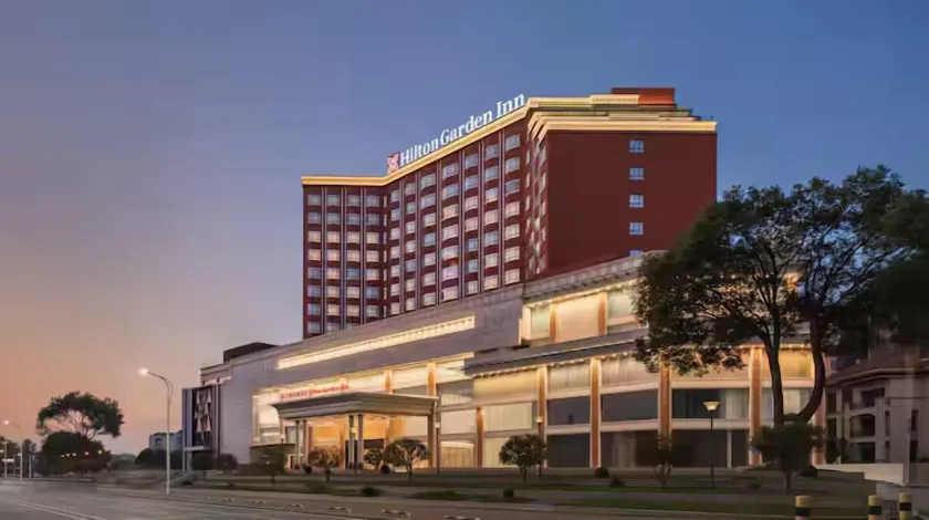 Hilton Garden Inn Dongguan Wanjiang Jiangjing Road - Image 1