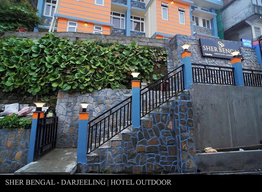 Sher Bengal Darjeeling 100 Mts from Mall Road Couple Friendly - Image 1