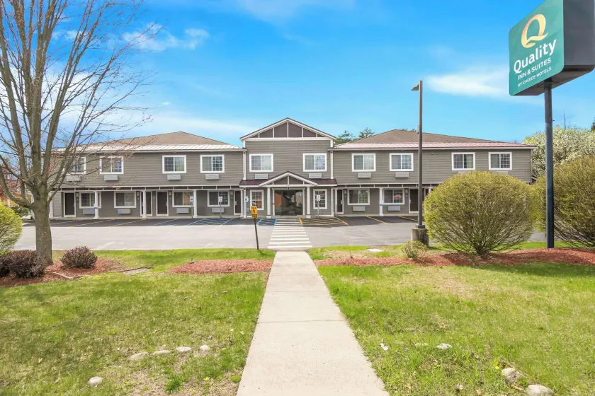 Quality Inn Queensbury - Lake George Area - Image 1