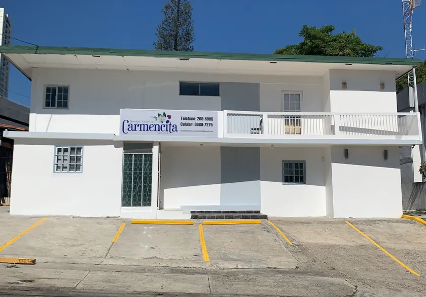 Hostal Familiar Carmencita - Image 1