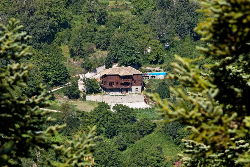Yliessa Chalet - Image 1