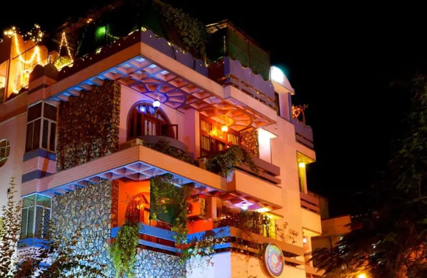 Hotel Pearl Palace Jaipur - Image 1