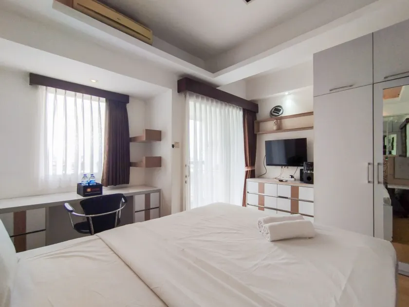 Best Location 1BR without Living Room Apartment Braga City Walk By Travelio - Zimmer