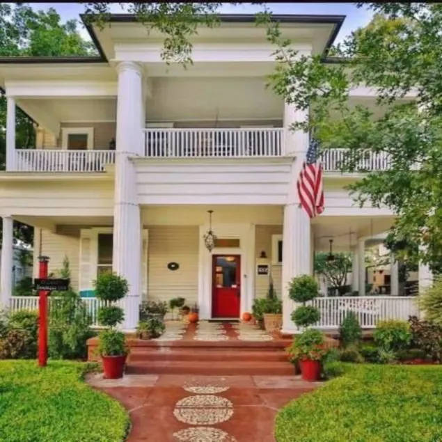 O'Casey's Boutique Inn - Image 1