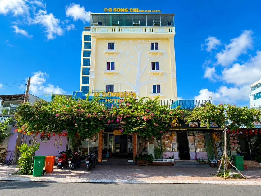 Q Song Chi Côn Đảo Hotel - Image 1