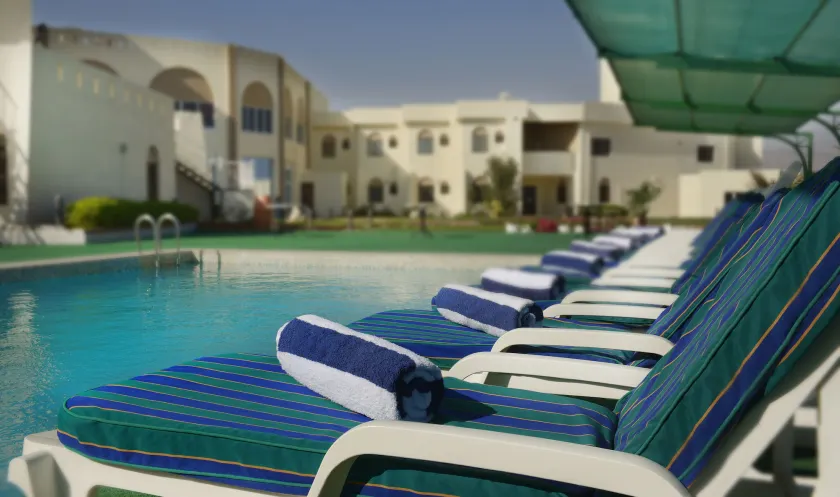 Resort Sur Beach Holiday - Image 1