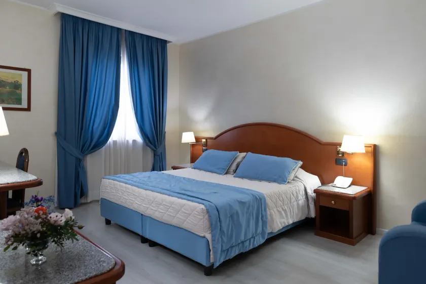 Edra Palace Hotel & Ristorante - Image 1