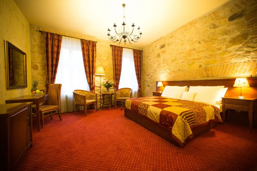 Hotel Rous - Image 1