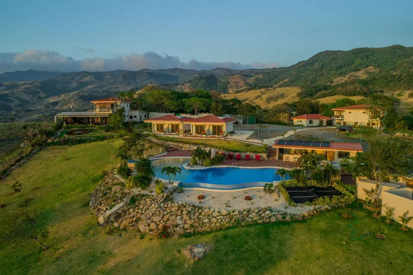 Vida Mountain Resort & Spa Adults Only - Image 1