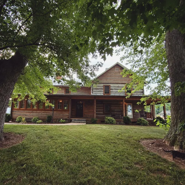 Silver Lake Bed and Breakfast - Image 1