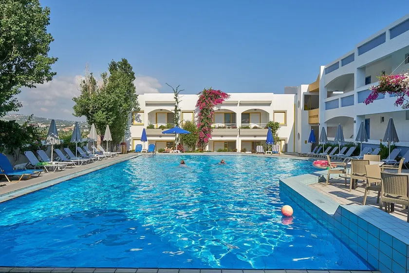 Apollon Hotel Apartments - Image 1