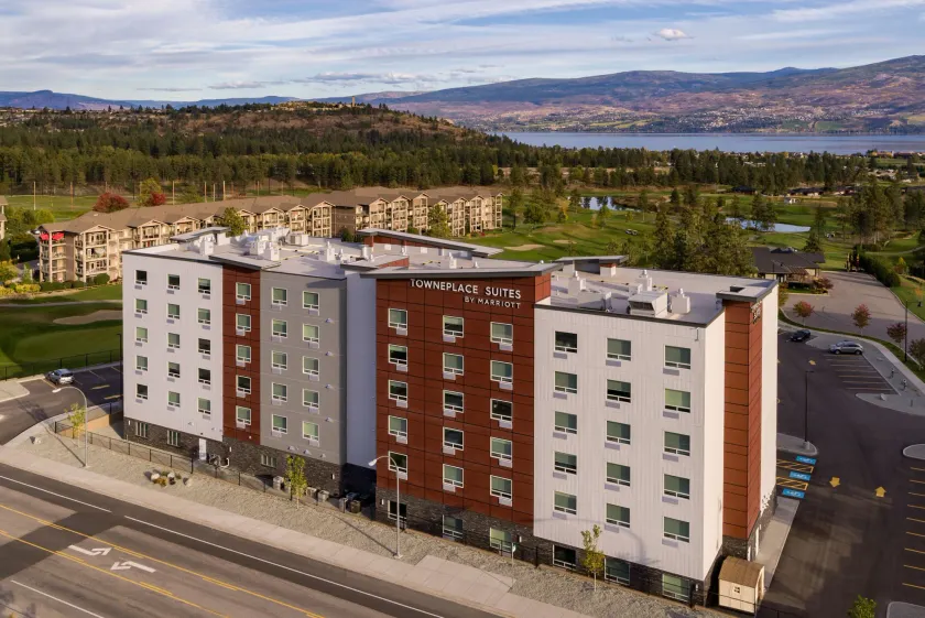 TownePlace Suites by Marriott West Kelowna - Image 1