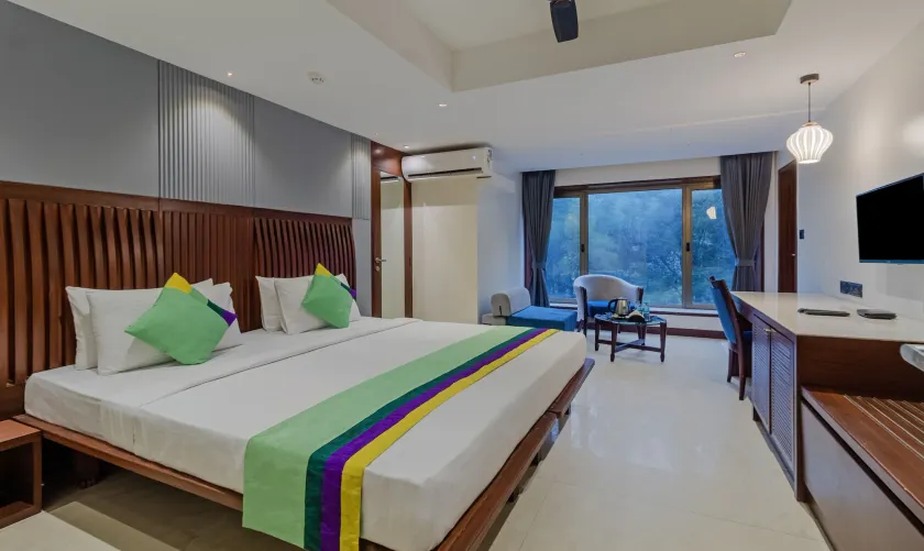 Treebo Regency - Bund Garden, Dhole Patil Road - Image 1