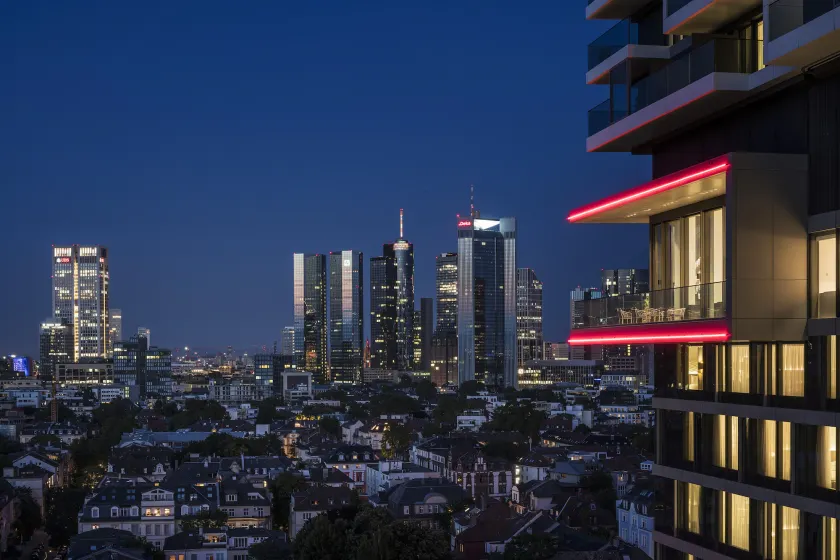 Meliá Frankfurt City - Image 1