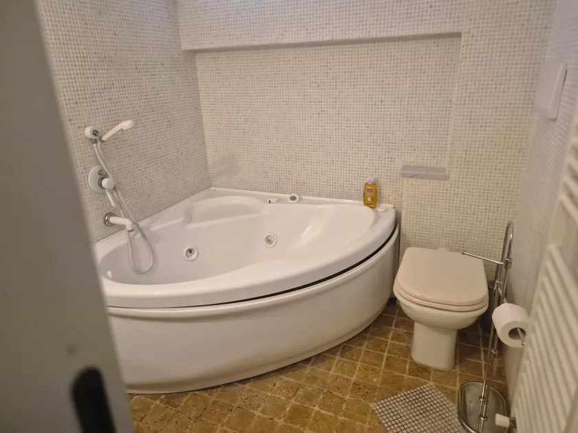 5TerreFreeShuttle OneRoundTurn in Sestri - Privat bubbelpool