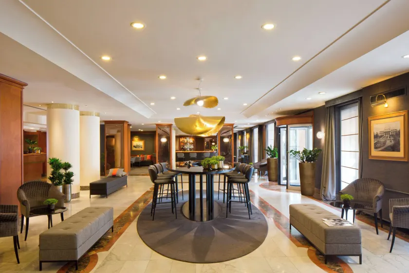 Starhotels Tourist - Image 1