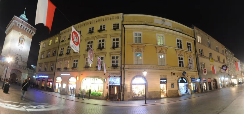 Brama Old City Rooms - Image 1