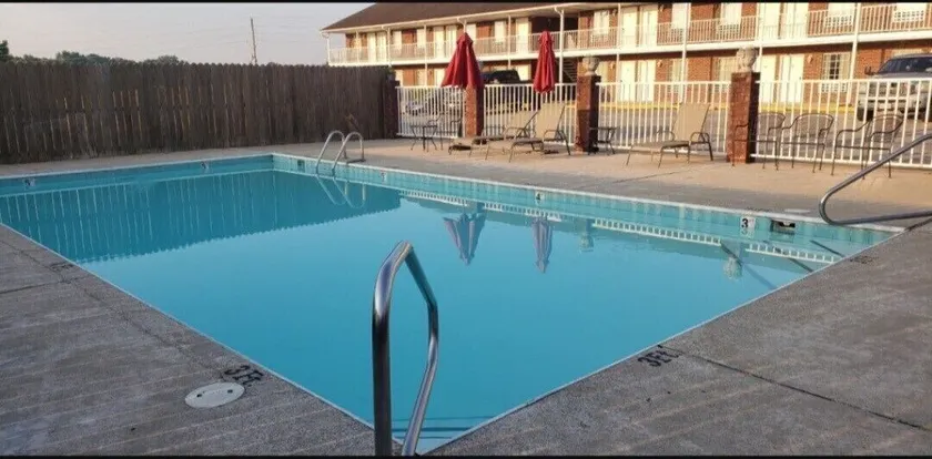 Southern Belle Inn - Image 1