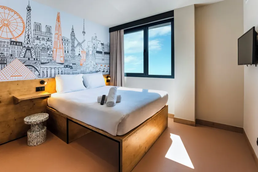 easyHotel Barcelona La Sagrera - Image 1
