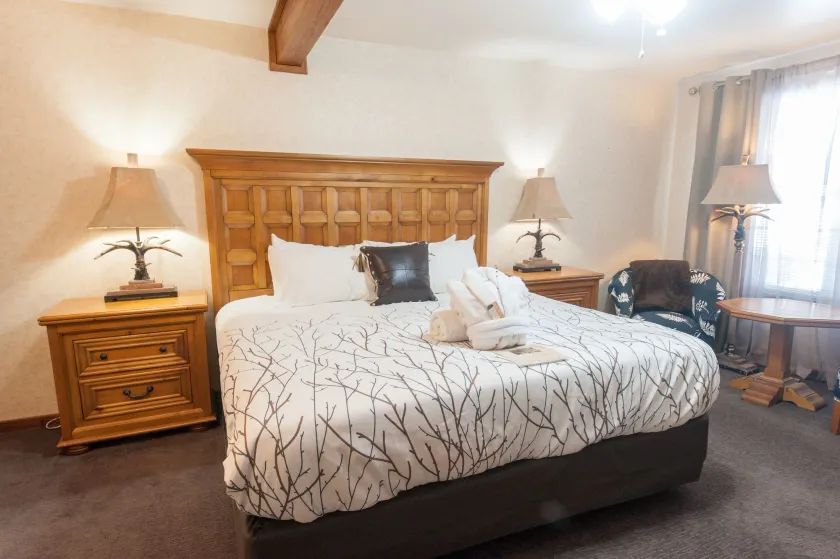 Heather Lodge - Image 1