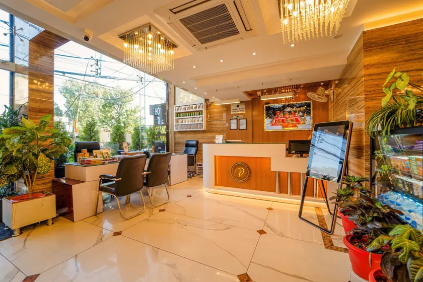 Hotel The Grand Dewan - Image 1