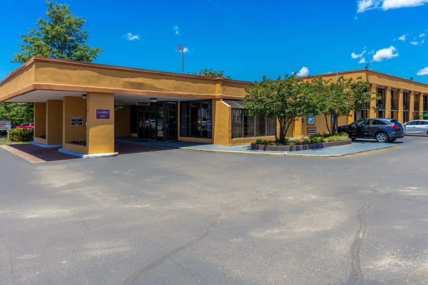 Quality Inn Starkville near University - Image 1