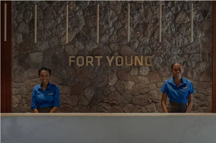 Fort Young Hotel - Interior entrance