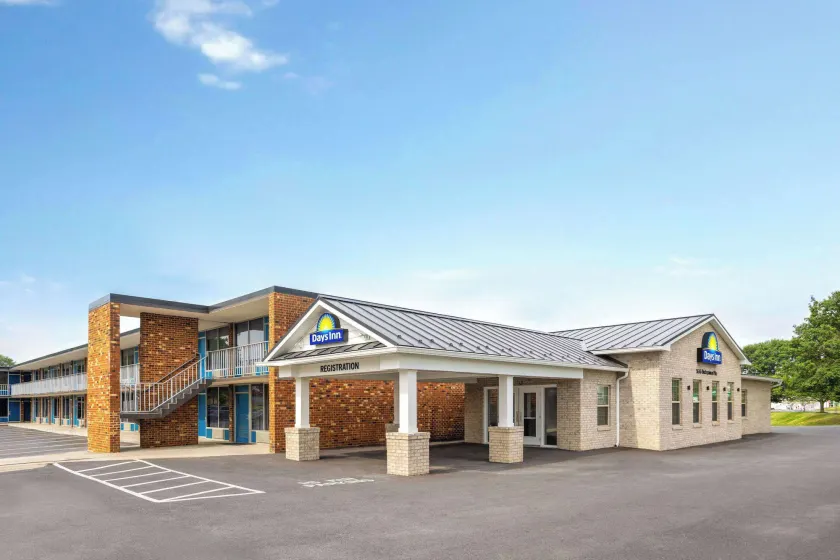Days Inn of Frederick by Wyndham - Image 1