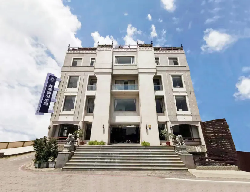 Chang Hong Hotel - Image 1