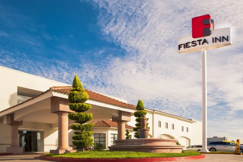 Fiesta Inn Saltillo - Image 1