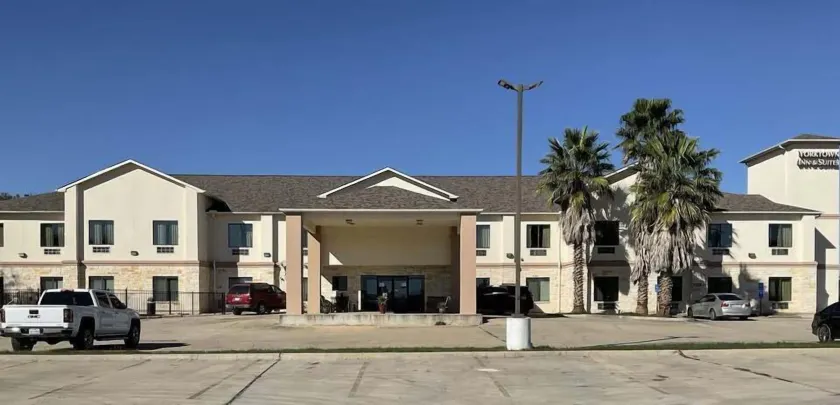 Quality Inn & Suites - Image 1