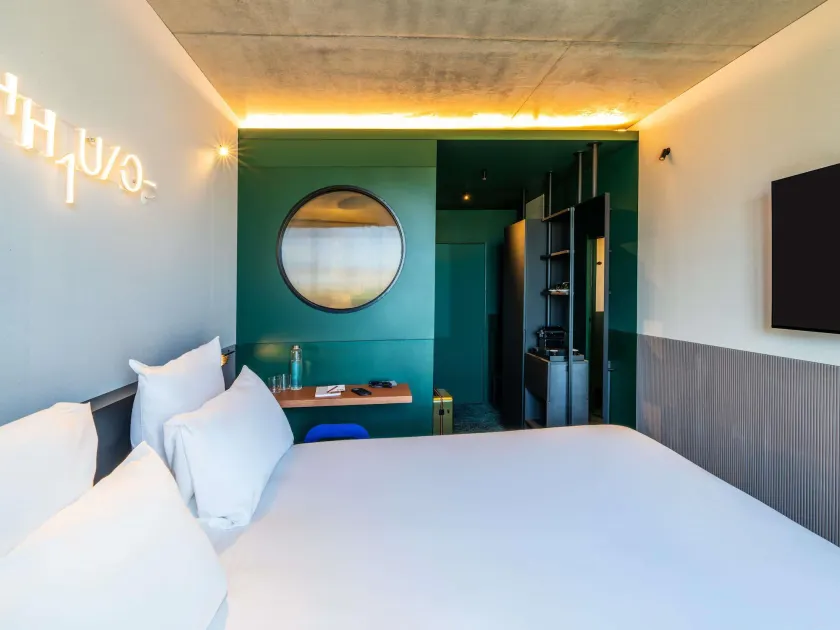 Tribe Paris Clichy  - Image 1