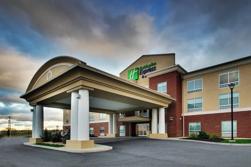 Holiday Inn Express & Suites Lancaster East - Strasburg by IHG - Image 1