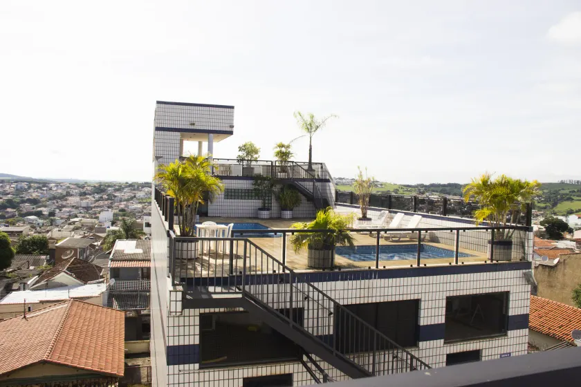Js Palace Hotel - Image 1