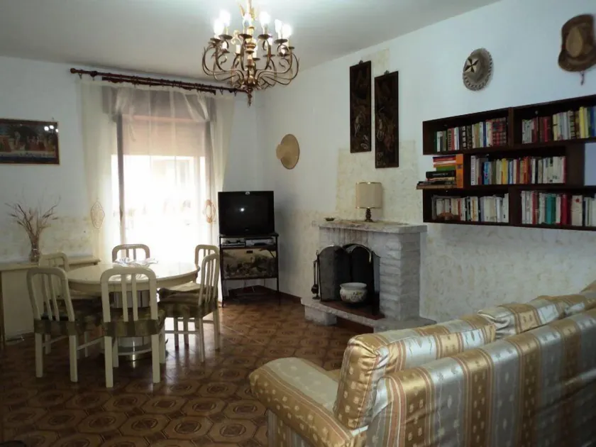 B&B Valente - Image 1