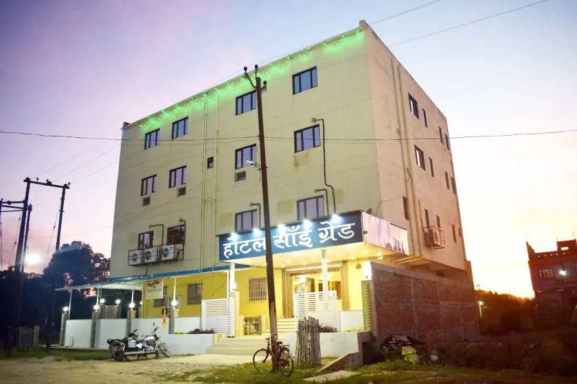 Hotel Sai Grand - Image 1