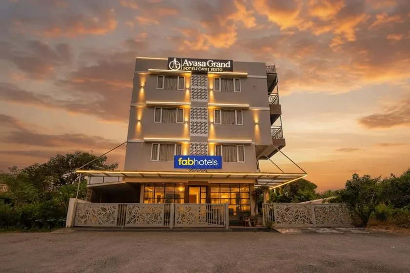 FabHotel Avasa Grand - Image 1