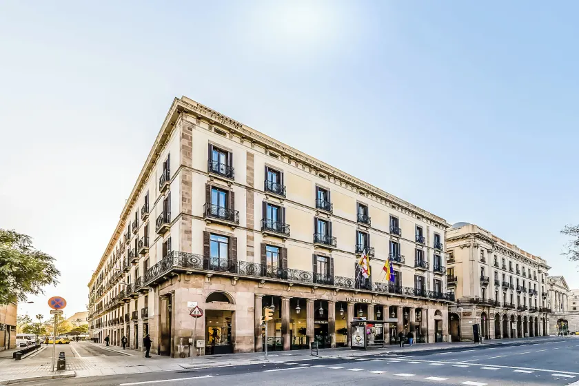 Hotel del Mar - Image 1