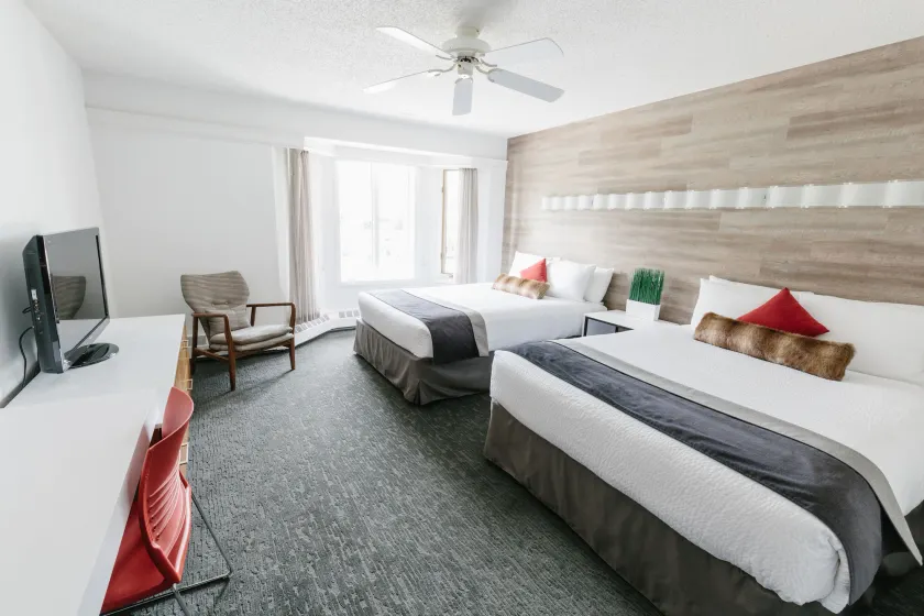 Elk + Avenue Hotel - Image 1