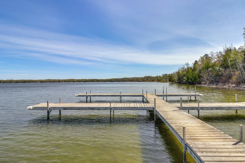 Sandy Beach & Boat Dock! Gull Lake Resort Cabin - Image 1