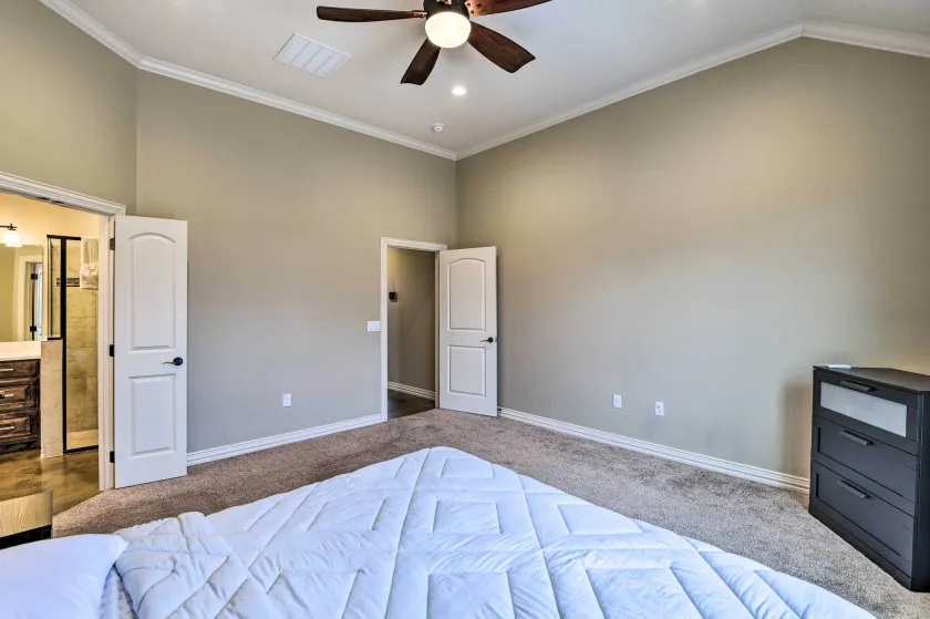 Secluded Krum Home w/ Patio & Gas Grill! - Interiør