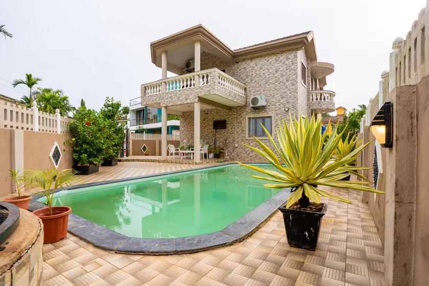 Suchi's villa - Image 1