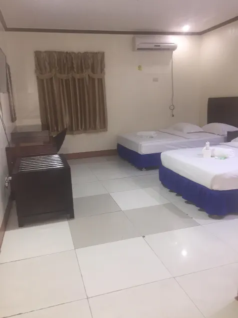 Jeamco Royal Hotel - Baybay - Image 1