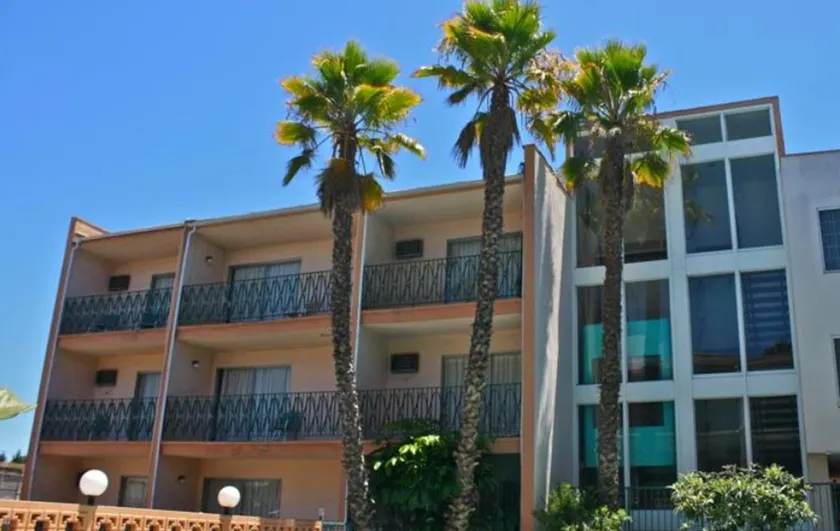 Royal Century Hotel at LAX - Image 1