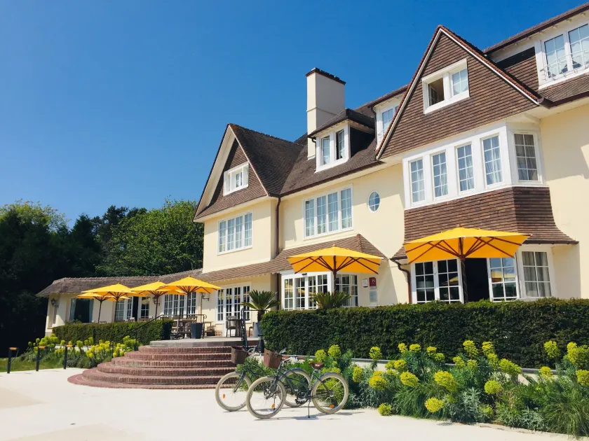 Hôtel Le Manoir - Image 1