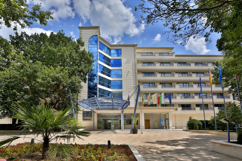 Sofia Hotel - All Inclusive & Private Beach - Image 1