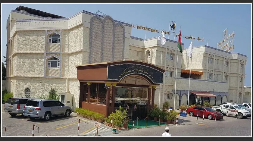 Bowshar International Hotel - Image 1