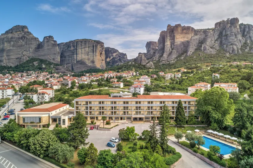 Divani Meteora Hotel - Image 1