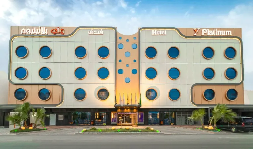 Platinum Hotel - Image 1